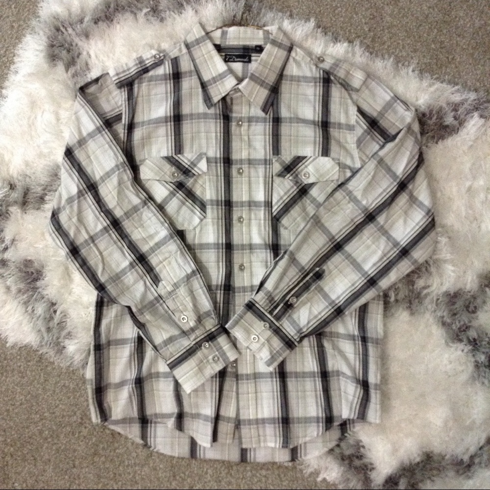 7 Diamonds XLarge Button Down Shirt